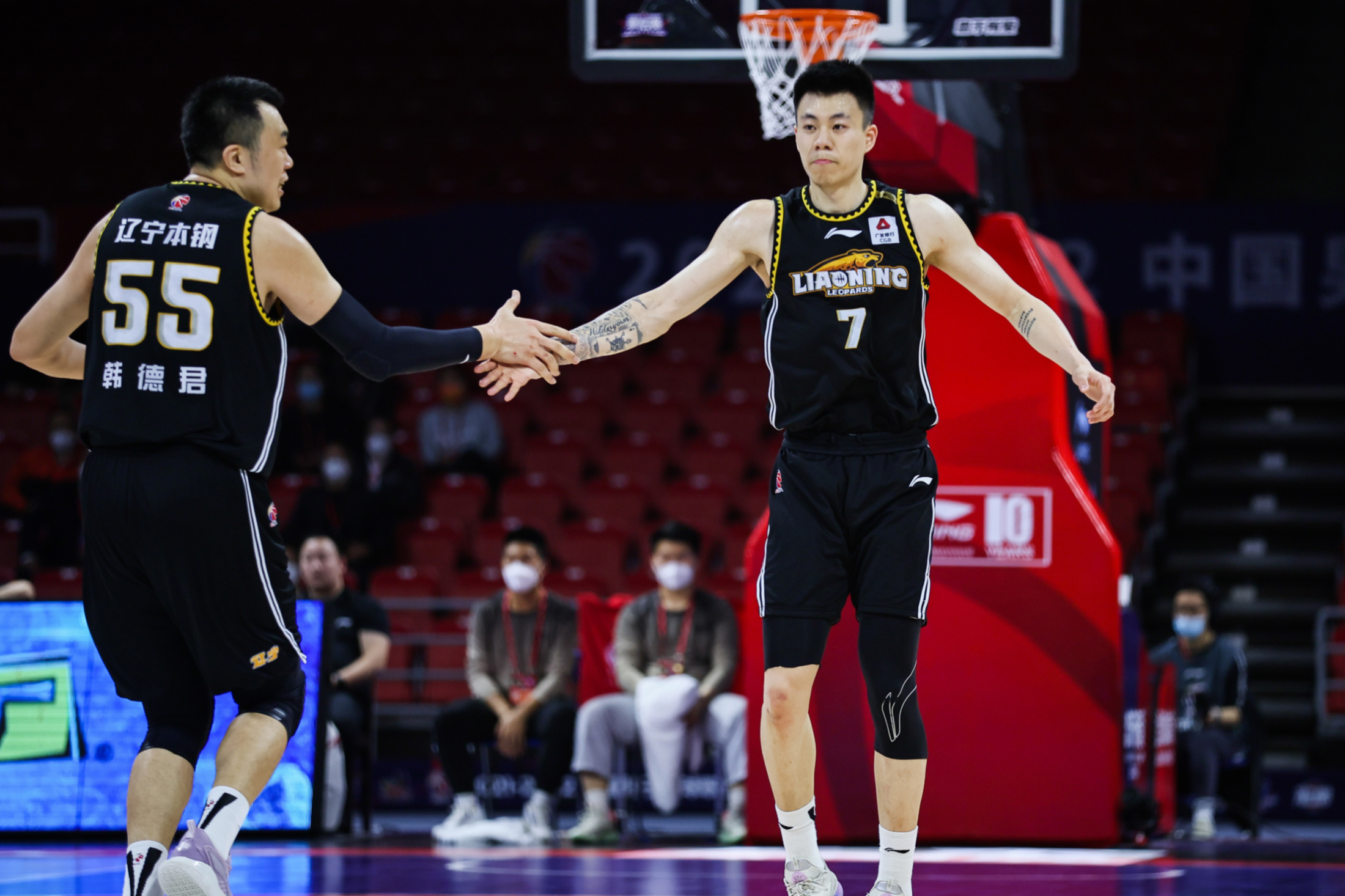 关于赛前全明星赛传出新动向；辽宁本钢官宣签约；管理层表态——信心回归；更衣室氛围转暖的信息