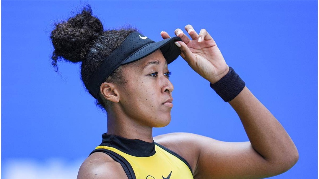 大坂直美回归赛场，连败首场状态亮眼，曼联观众沸腾！的简单介绍