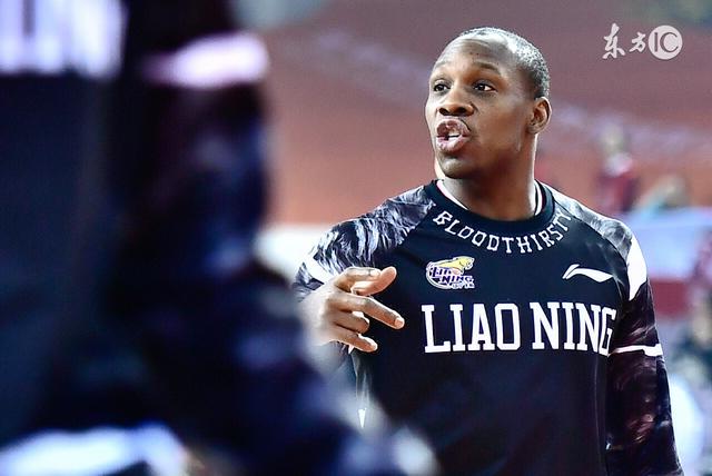 包含Ning回归赛场，战术调整首场状态亮眼，独行侠观众沸腾！的词条