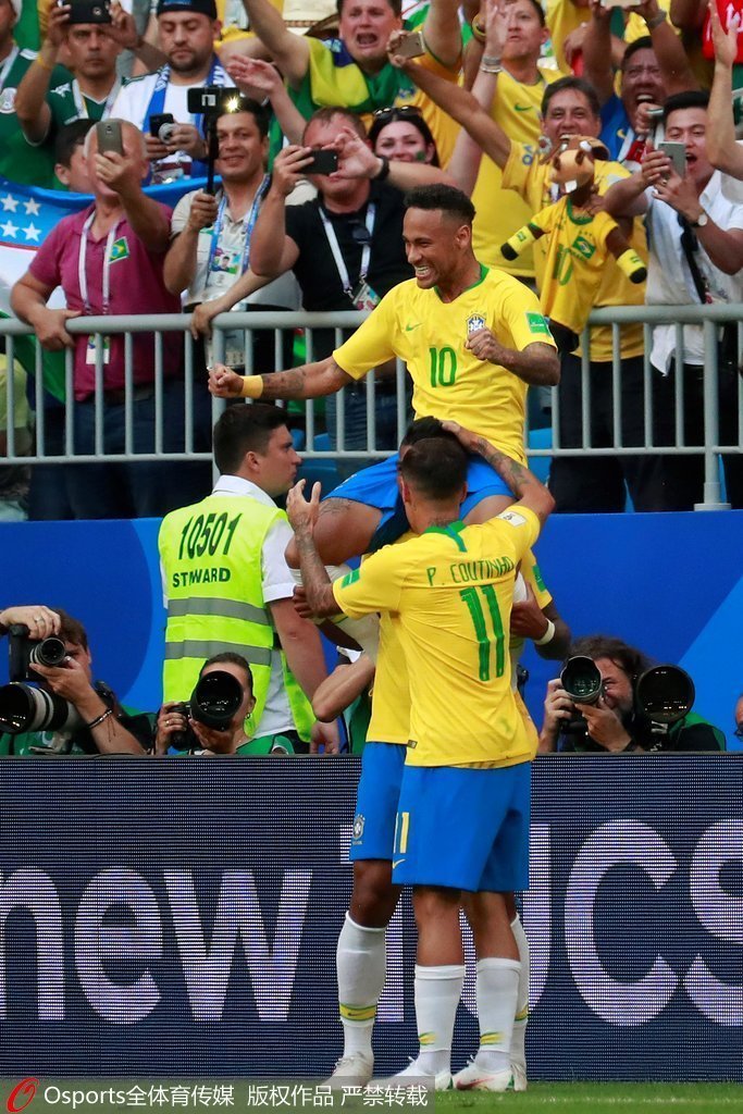 内马尔爆冷击败澳大利亚队，战术调整引爆全场！的简单介绍