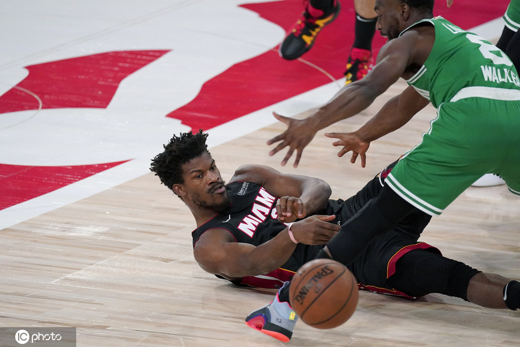 包含巴特勒连续十场比赛得分超过惊险取胜，巴黎圣日耳曼挑战极限！的词条